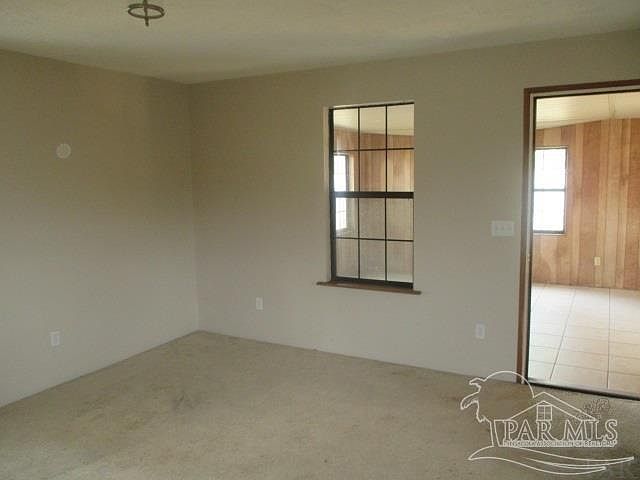 2nd image of 2350 Crescent Wood Rd