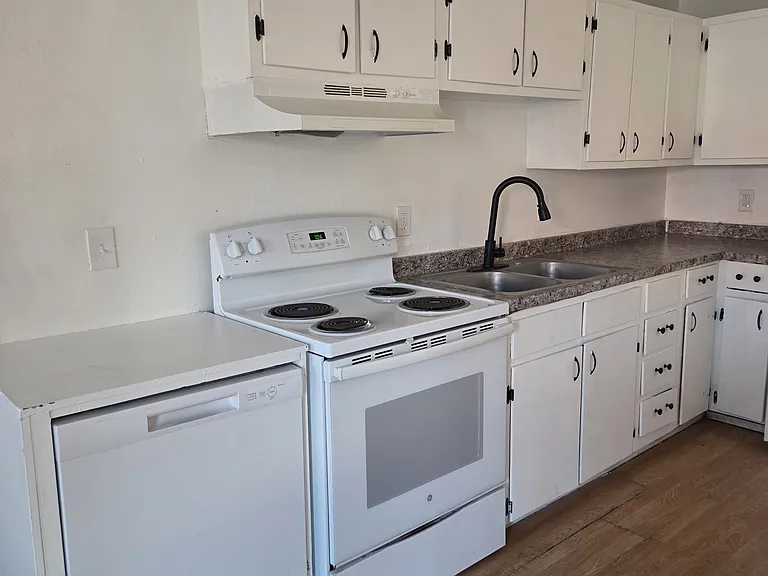 5550 S Sherman St #3 — Photo 9