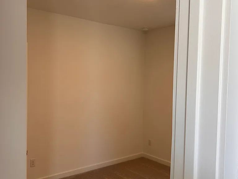 1020 Flameleaf Dr — Photo 6