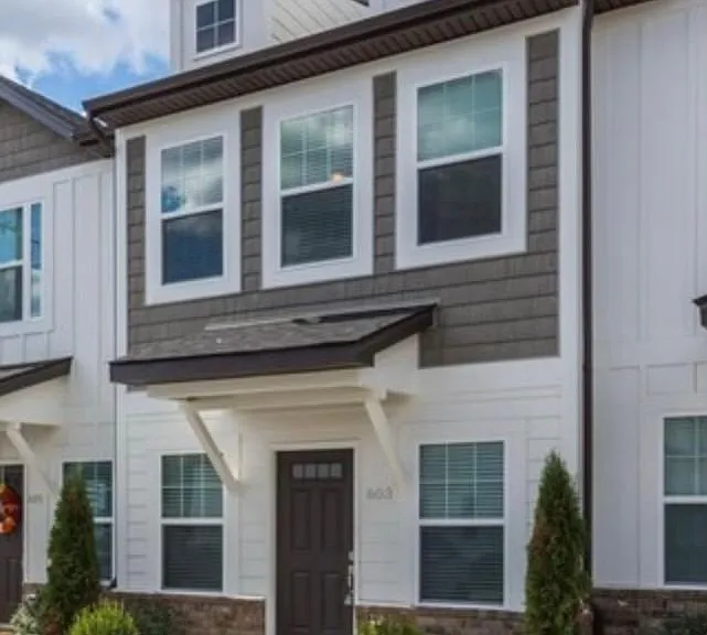 609 Bristol Creek Dr — Photo 2