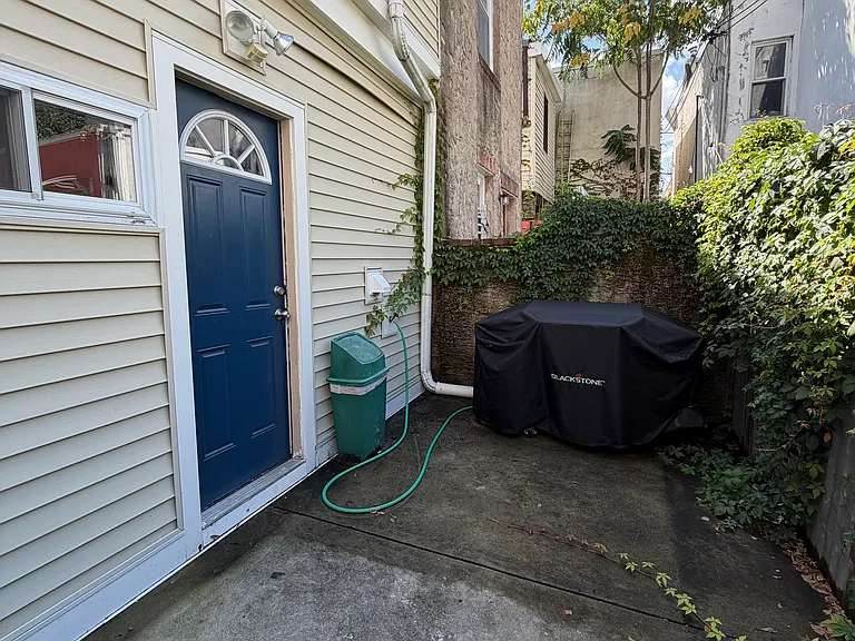 1609 Reed St — Photo 13