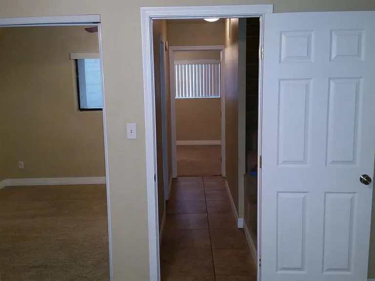 921 N Euclid Ave — Photo 10
