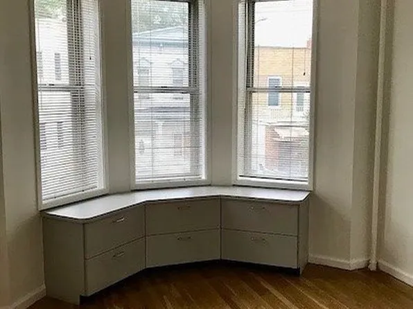 25-54 37th Street image 29 of 36