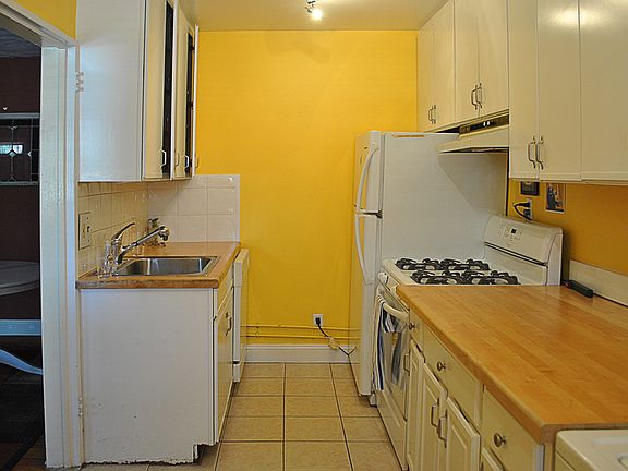 3rd image of 16382 17th Ave