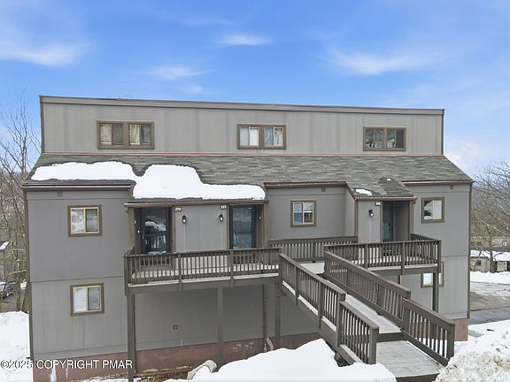 2nd image of 227 Cross Country Ln