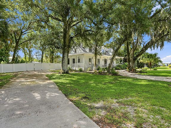 2nd image of 5010 ABACA Drive