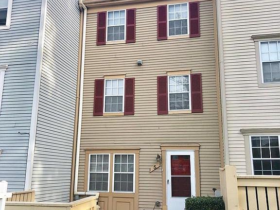2nd image of 5 Appledowre Ct #139