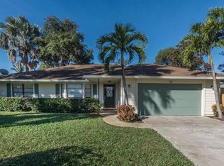 121 14th Ave, Vero Beach, FL 32962