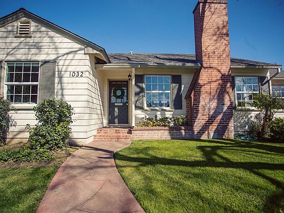 3rd image of 1032 W Iris Ave