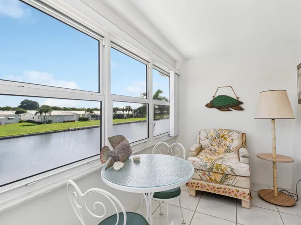 1112 Lake Terrace #204, Boynton Beach, FL 33426