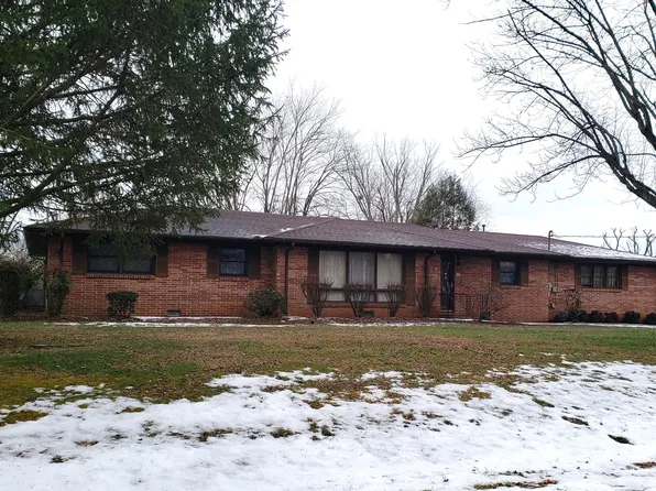 203 Kelly Dr, Decherd, TN 37324