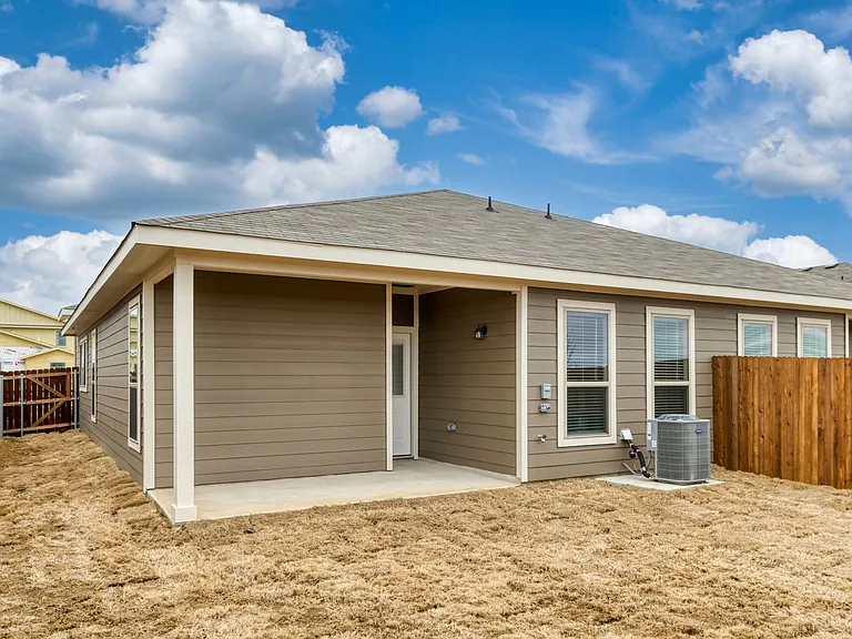 637 Fallow Dr — Photo 17