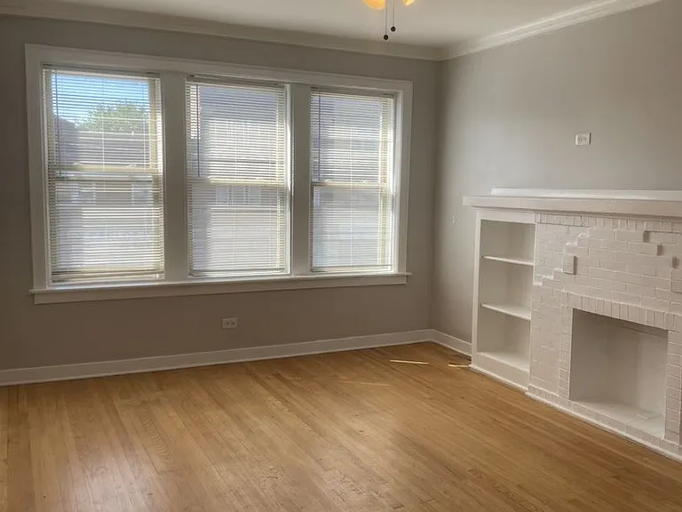 5256 W North Ave — Photo 3
