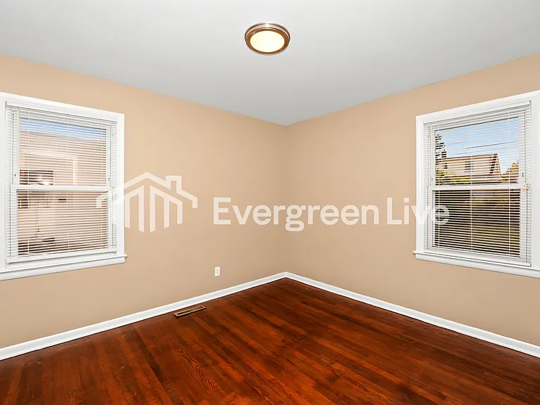 13762 Shady Oak Blvd — Photo 6