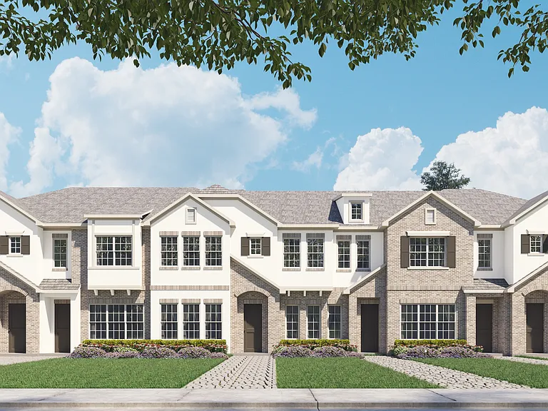 Aurora Square Estates — Photo 3