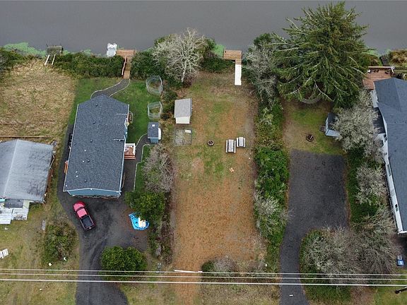 2nd image of 332 Point Brown Avenue NE