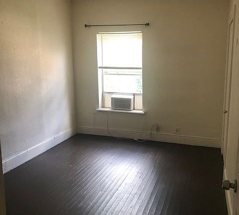 4th image of 245 Herndon St APT A