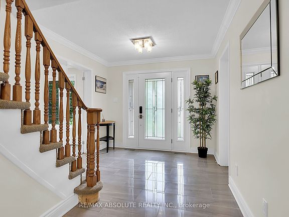 3rd image of 11 Cobb Ct