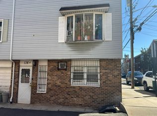 138A 68th St, Guttenberg, NJ 07093