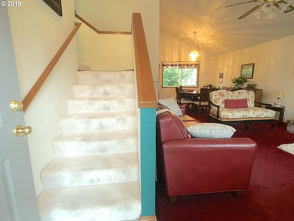 3rd image of 7339 SE Augusta Ct