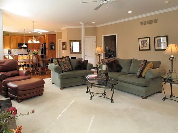 4th image of 2237 Endovalley Dr