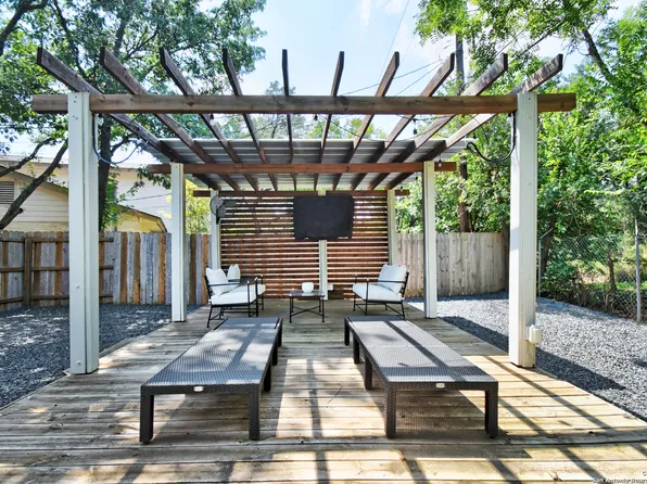 14607 Green Oaks Woods, San Antonio, TX 78249