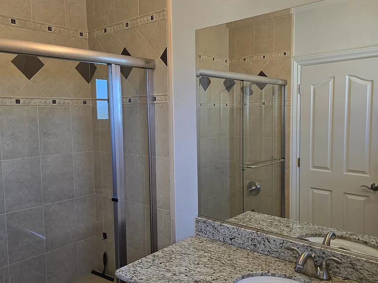 1850 Kickapoo Ct — Photo 6