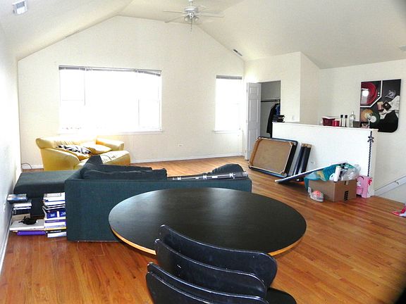 5th image of 2222 W Grand Ave #2