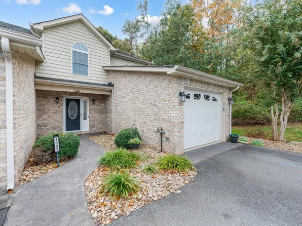 1157 Sleepy Oak Ln, Forest, VA 24551