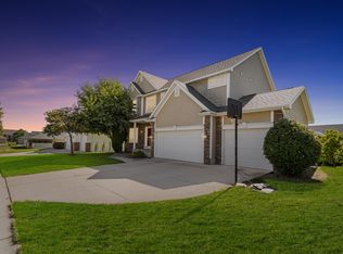 3022 Beckley St, Ames, IA 50010