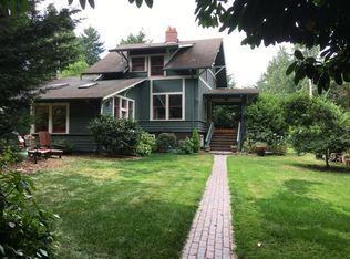 5823 17th Ave NE, Seattle, WA 98105
