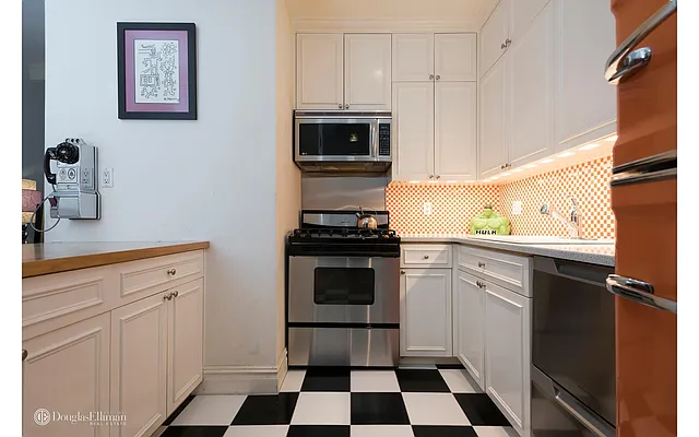 Sold by Douglas Elliman | media 3