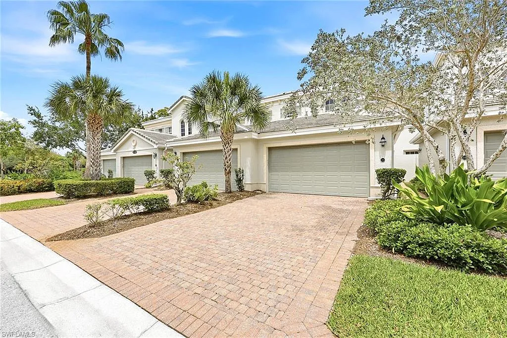 3 bed, 3.0 bath, 2100 sqft, $6,500 — Photo 1
