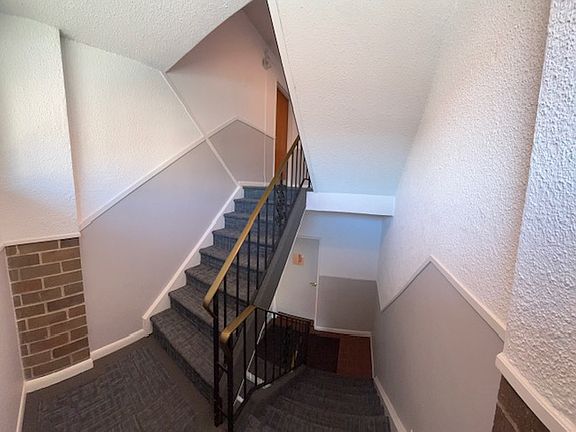 5th image of 148 Undercliff Ave APT 4