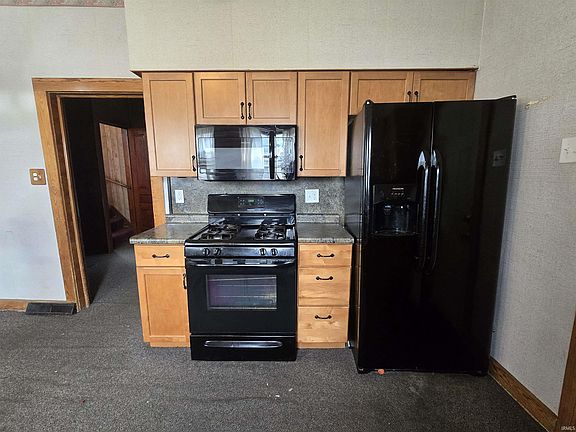 3rd image of 2237 Gay St