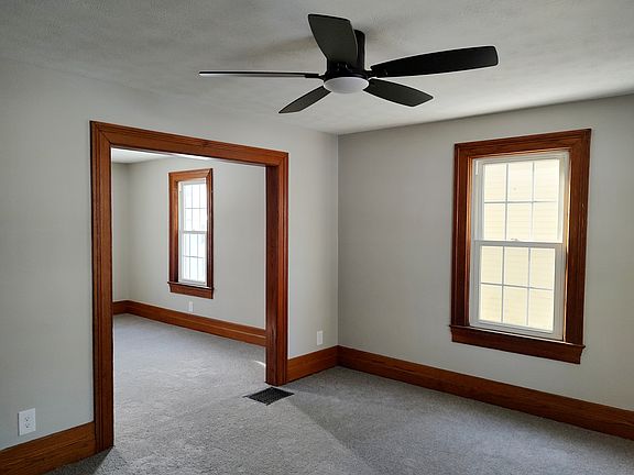 3rd image of 316 McConnell St