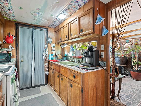 5th image of 19625 E Wellesley Ave Trailer 45