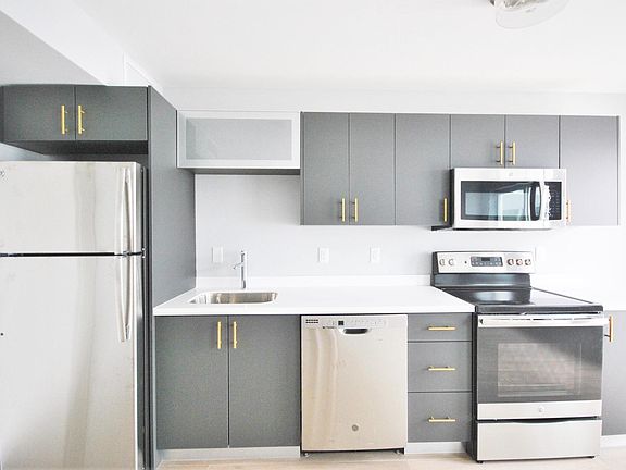 5th image of 1501 Michigan Ave APT 2