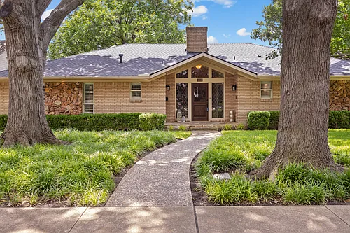 6950 Joyce Way Photo 1