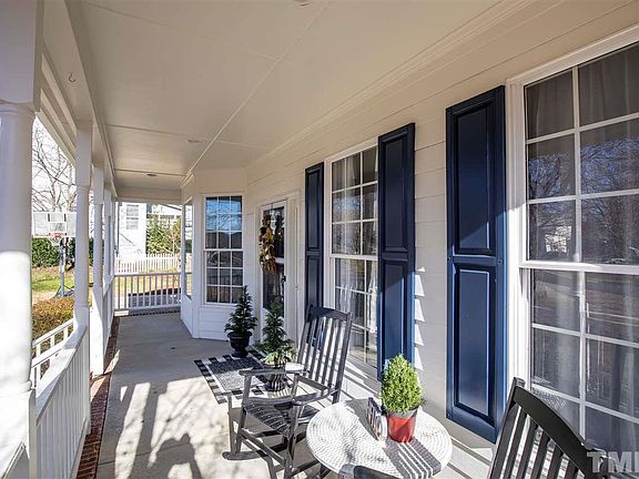 3rd image of 3106 Chelmsford Dr