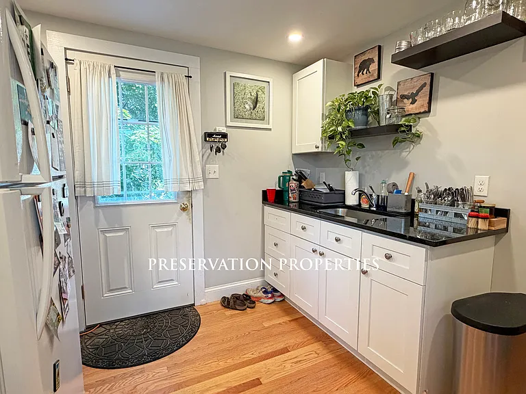 30 Ash St #2 — Photo 3