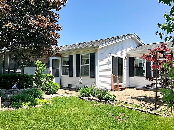 2nd image of 2607 Maywood Ct Lot 516