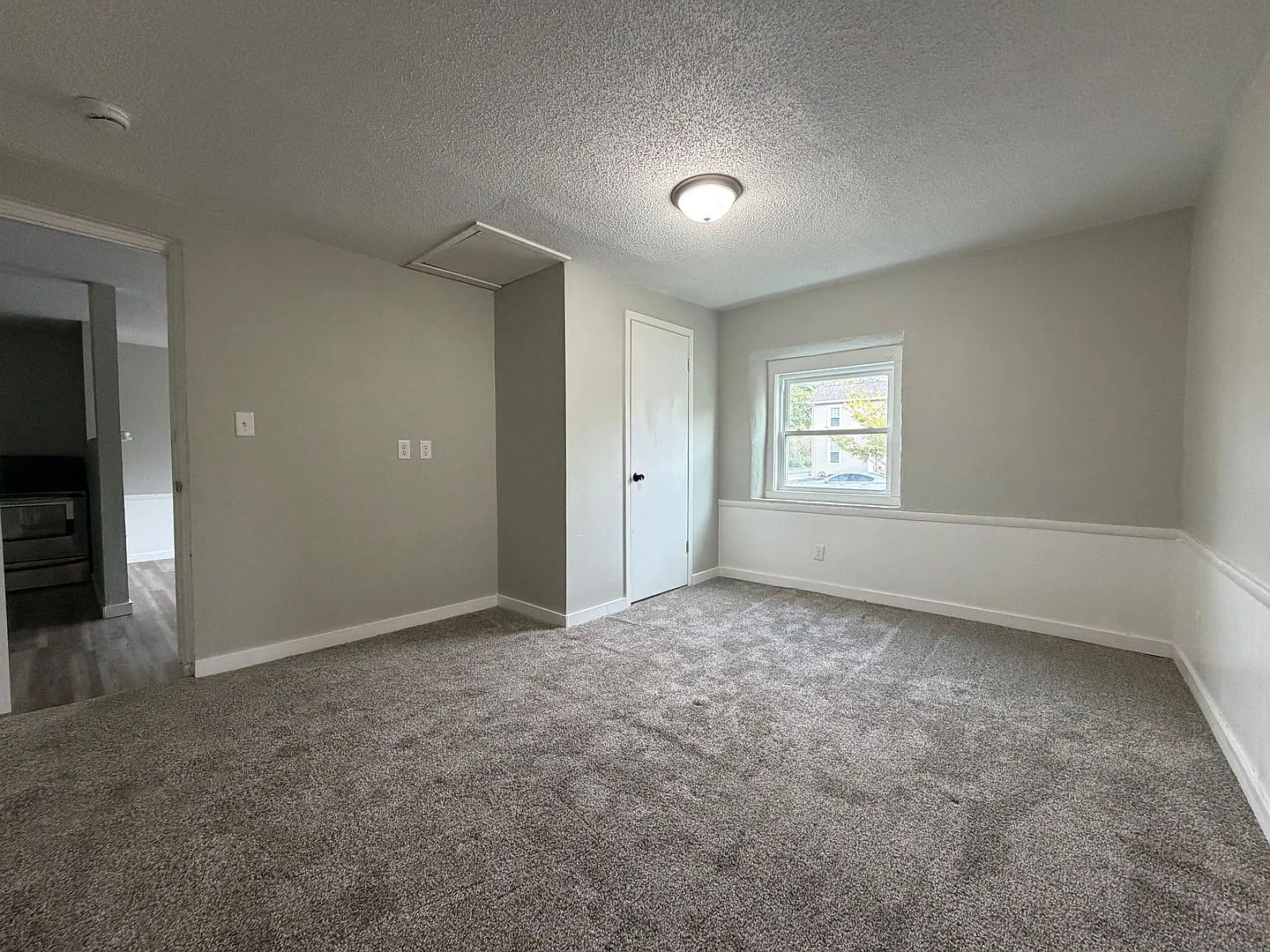209 W Main St. — Photo 4