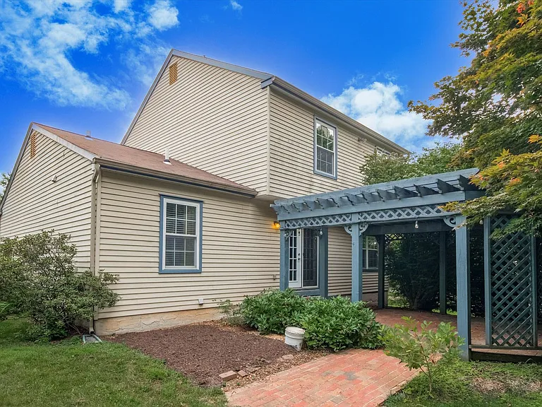 1607 Barbara Dr — Photo 24