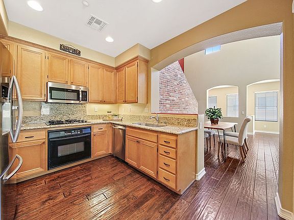 5th image of 2792 Piantino Cir