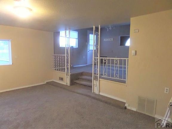 3rd image of 1605 Carltonia St