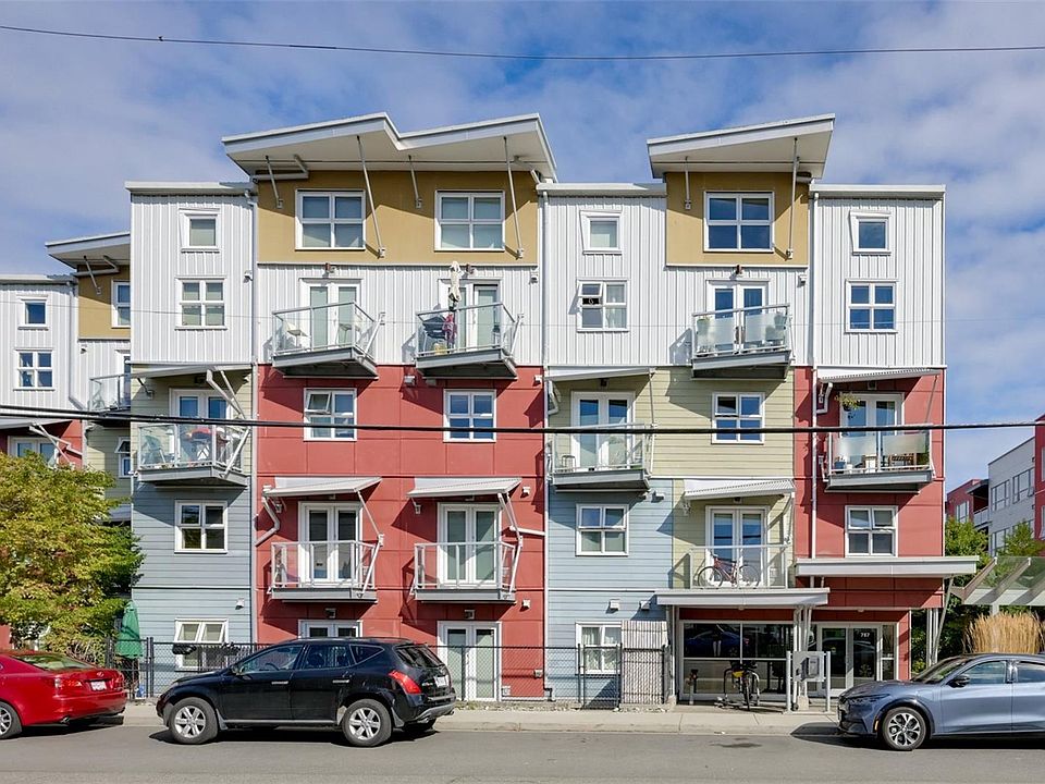 1st image of 787 Tyee Rd #203