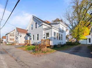 34 Pine St, Rochester, NH 03867