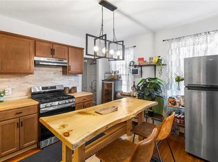 1043 Main St, Pawtucket, RI 02860