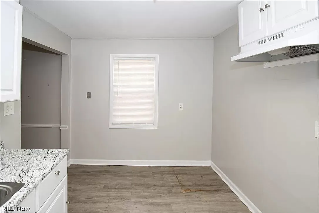 2 bed, 1000 sqft, $1,400 — Photo 3
